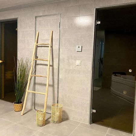 Superbe Logement Pres De Bruxelles Avec Spa Prive Exterior photo